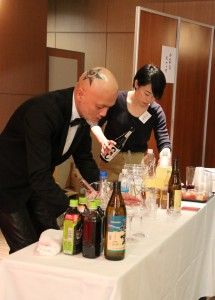 Mr. Hoshina served up three simple, delicious shochu cocktails for guests.
